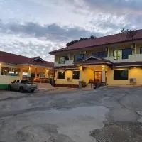 สังขละการ์เด้นโฮม, hotel di Sangkhla Buri
