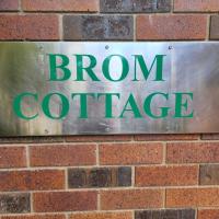 Brom Cottage, hotel in Mooloolah