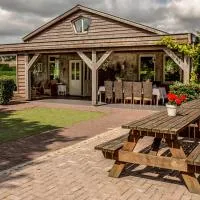 Gasthoeve-De-Drie-Eiken, hotel a Oploo