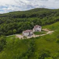 EdMont, hotell sihtkohas Pietroşiţa