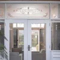 Walton House, хотел в Хуонвил