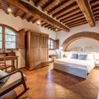 Hotel More di Cuna、モンテローニ・ダルビアのホテル