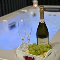 Vineyard house with sauna and jacuzzi for 2