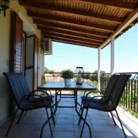 Nirvana Guest House، فندق في Vasilítsion