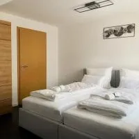 Cozy Apartment Bernburg 3, hotel in Roschwitz