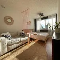 Nice apartment in Maardu – hotel w mieście Maardu