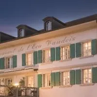Boutique Hôtel de l'Ecu Vaudois, מלון בBegnins