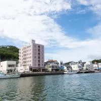 Iki Marina Hotel، فندق في إكي