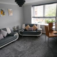 Modern 2 bedroom Glasgow airport apartment hosted by Kerry, hotel in zona Aeroporto di Glasgow - GLA, Paisley