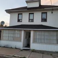 Private Home in downtown Edmundston!, ξενοδοχείο σε Edmundston