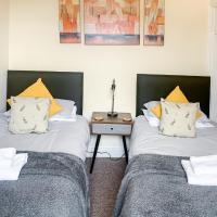 Stay In The Heart Of York At Waverley Lodge - Free Parking - York Holiday Home