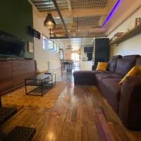 Toucy에 위치한 호텔 Gîte du Silo Loft atypique ,Tournesol , spa&piscine couverte