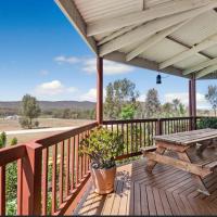 Heathcote Holiday Farmstay 5-BRM Villa with Pool BBQ