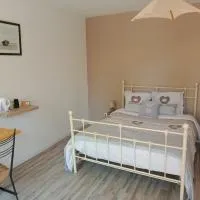 몽트드마르장에 위치한 호텔 2 chambres d'hôtes au calme proche centre ville