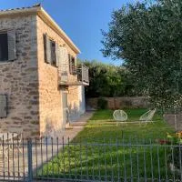 Messinian Stone House, hotel di Messini