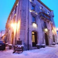 Hotel Le Torri, מלון בפסקוקוסטנצו