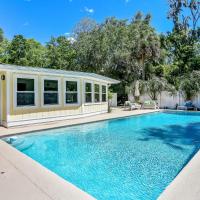 Private Pool - ADA - Pet Friendly - Fenced Yard - 884 Oak Lane