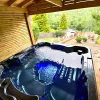 Lakeside View With Hot Tub