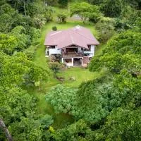 Bromelia House, Hotel in San Gerardo