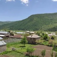 Eco Guest House Meghradzor، فندق في Meghradzor