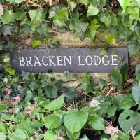 Bracken Lodge, hotel a Brighouse
