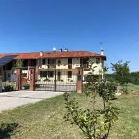 Cascina Giardina, khách sạn ở Fossano
