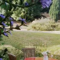 GITE DE CHARME SUR LA COTE D'ALBATRE, hotel i Saint-Aubin-sur-Mer