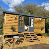 Hettie Luxury shepherds hut