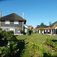 Bed & Breakfast Donna、Pijnackerにあるロッテルダム空港（ザ・ハーグ空港） - RTMの周辺ホテル