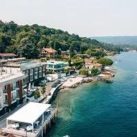 Ah Porticcioli Boutique Apartments, hotel di San Felice del Benaco