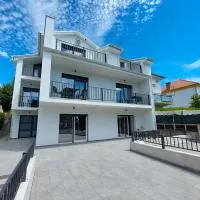 Apartment and Rooms Anne: Dramalj şehrinde bir otel