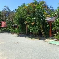 Pina House, hotel em Kep