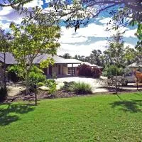 Emeraldene Inn & Eco-Lodge, hotel en Hervey Bay