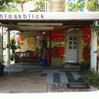 Gästeapartement Schlossblick, hotel v destinaci Kapfenstein