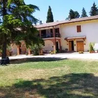 Casale in collina vista Assisi,Brufa di Torgiano, hotel a Brufa