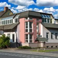 City Hotel, hotel u gradu Hemnic