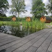 Gemütliches Schlaffass am Schwimmteich mit Heizung, hotel u gradu Burg