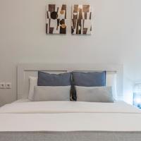 Phaedrus Living: City Center Executive Flat Stadiou