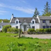 Old Kyle Farm - Stunning Views - 2 mins from Skye Bridge, hotel a Kyleakin