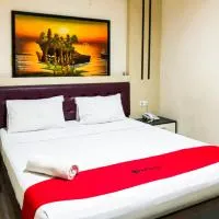 RedDoorz At Hotel Gajah Mada Palu, מלון בפאלו