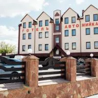 Братіслава Тернопіль, hotel en Petrikov