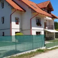 발라톤푸즈포에 위치한 호텔 Szikszai Apartman