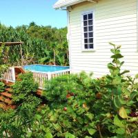 Hidden Gem Cabana, hotel poblíž Caye Chapel Airport - CYC, Caye Caulker
