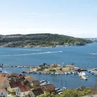 Badholmens Vandrarhem, hotelli kohteessa Fjällbacka