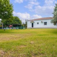 Beautiful home in Arahal sevilla with 4 Bedrooms, Outdoor swimming pool and WiFi