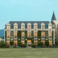 Chateau de Khaoyai Hotel & Resort، فندق في Khao Yai