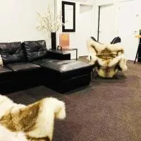 Orchard Lodge Wanaka - Relax, Refresh, Recharge، فندق في واناكا