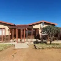 Boichoko Guest House, hotel em Phahameng
