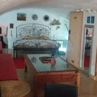 Studio atypique rue de Turin (ancienne étable de village), hotel en Breil-sur-Roya