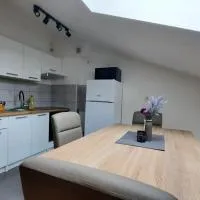 Studio apartman Lea 2, Hotel in Čazma